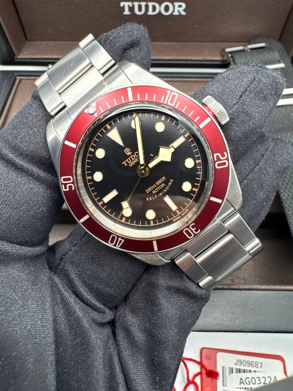 Tudor Black Bay Smiley