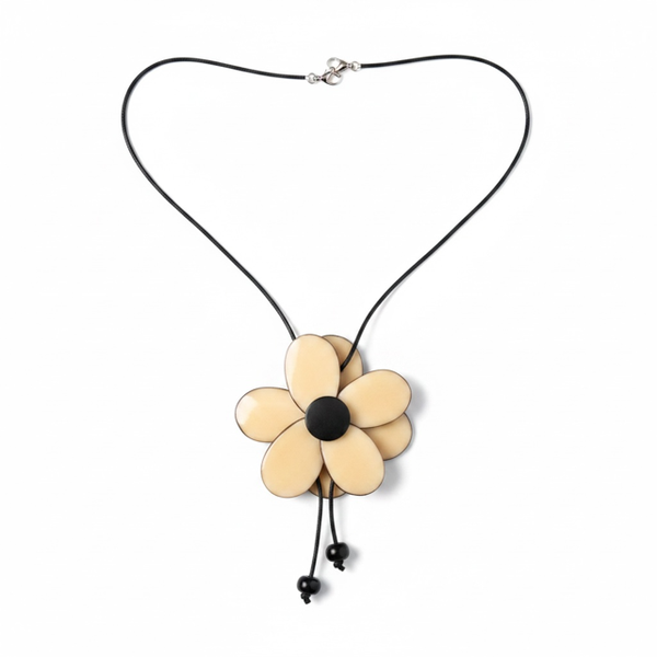 Flor Tagua Necklace