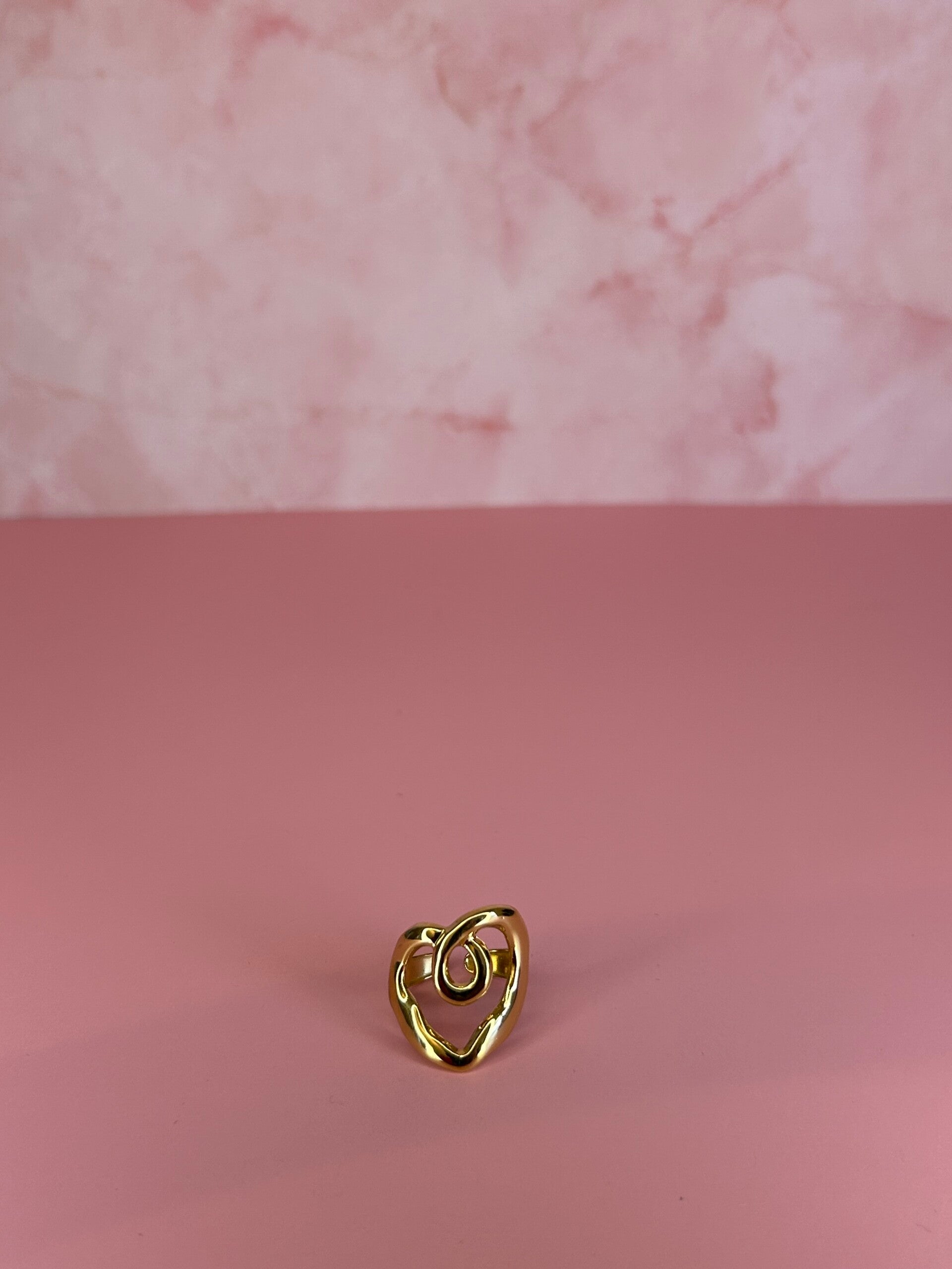 Verstelbare ring sierlijk hart (goud)