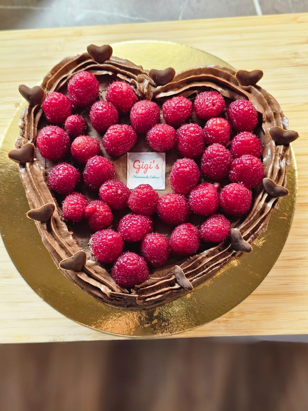 Suklaa Vadelma Sydänkakku (10-12 henkilö)