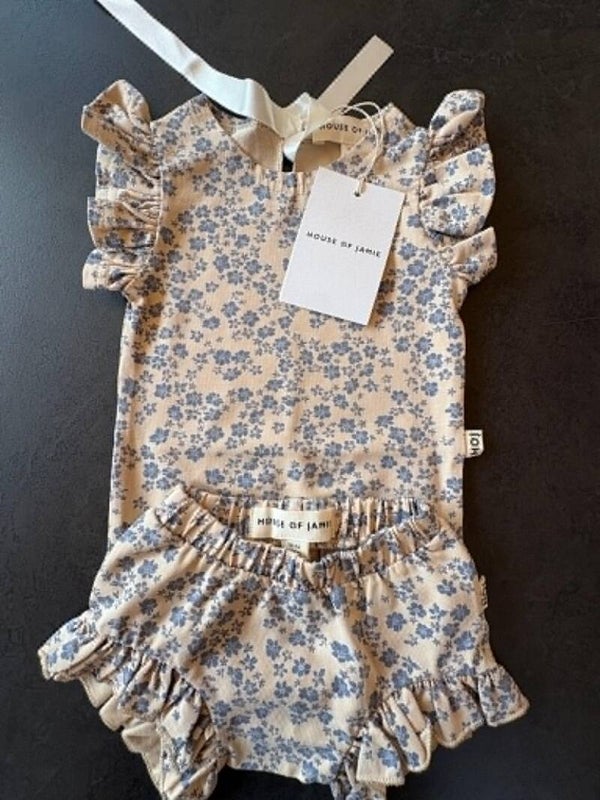HOUSE OF JAMIE- Ruffled Bodysuit met bijpassende schort