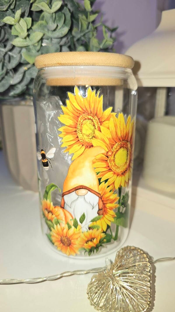 Sunflower mit Strohhalm