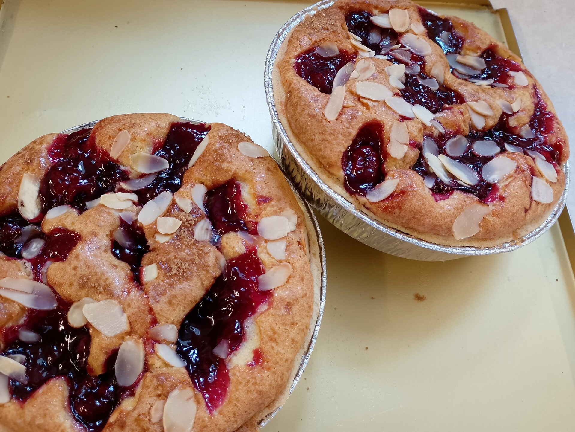 Large 6" BLACKBERRY & ALMOND TART
