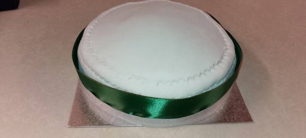 Round  6" or 8" ICED & MARZIPAN fruit cake.