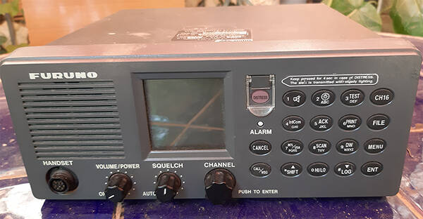 radio-teléfono VHF, FM