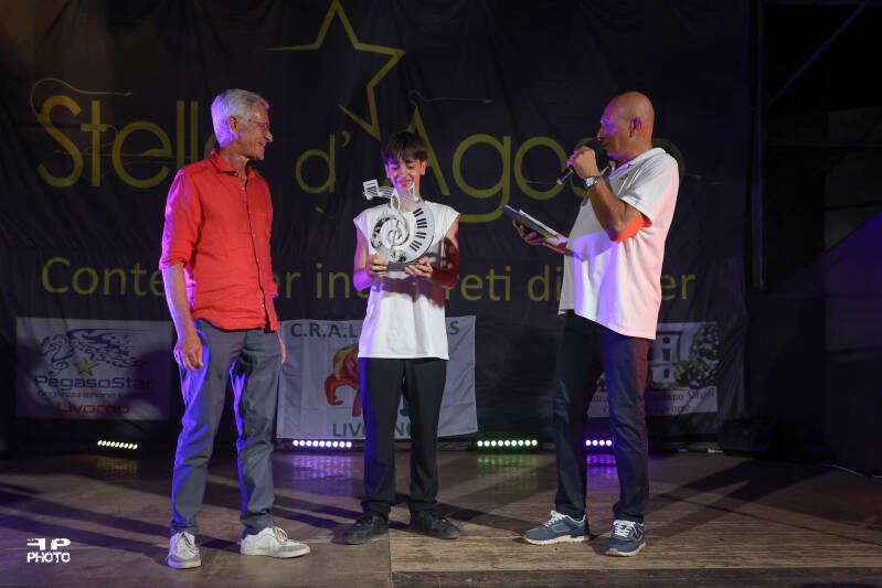 stelle-d-agosto-2026-iv-edizione-premio-artista-emergente-dennis-benincasa-standard.jpg