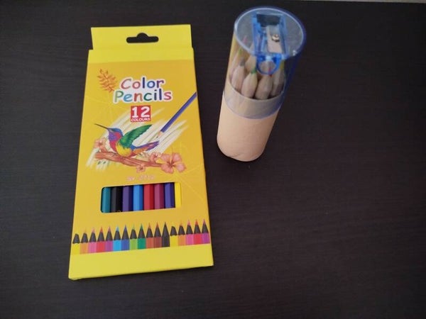 crayons de couleurs au choix entre les 2 photos