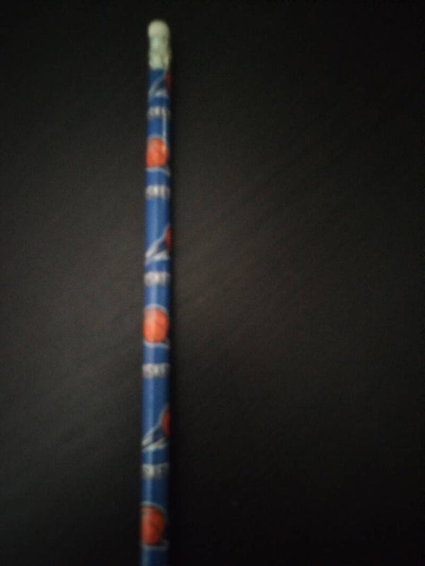 crayon à papier basket