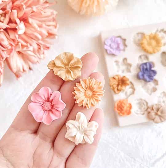 mold STUD  flowers  1