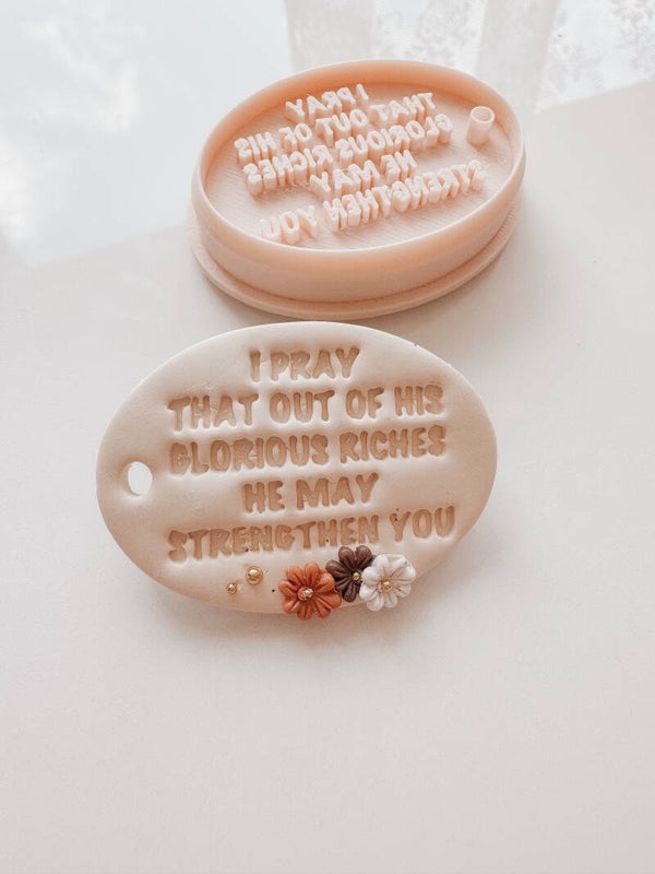 key chain'i pray that'