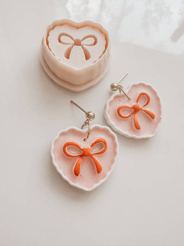 cutter heart bow