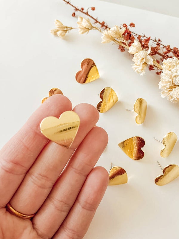 Earring golden hearts post