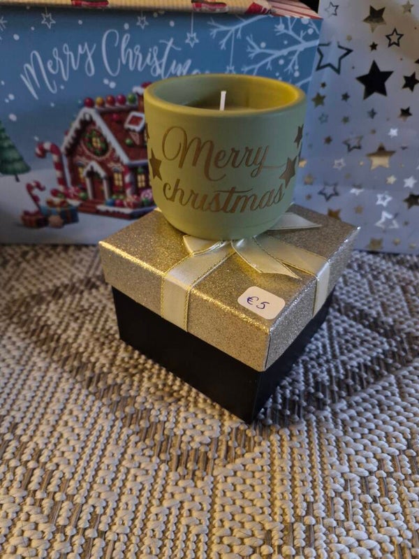 Kaars in een doosje groen