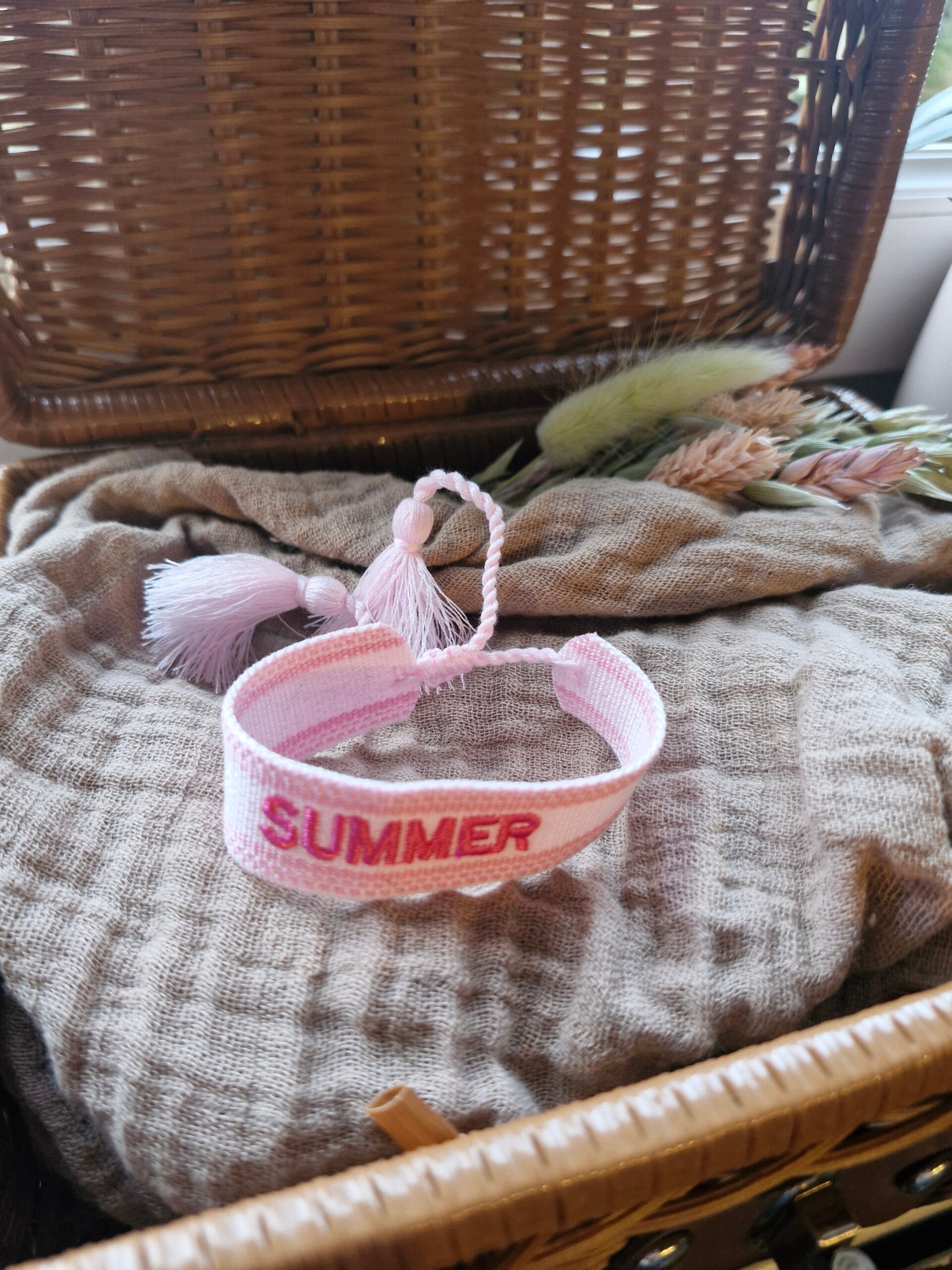 Stoffen armbandje roze kleuren summer