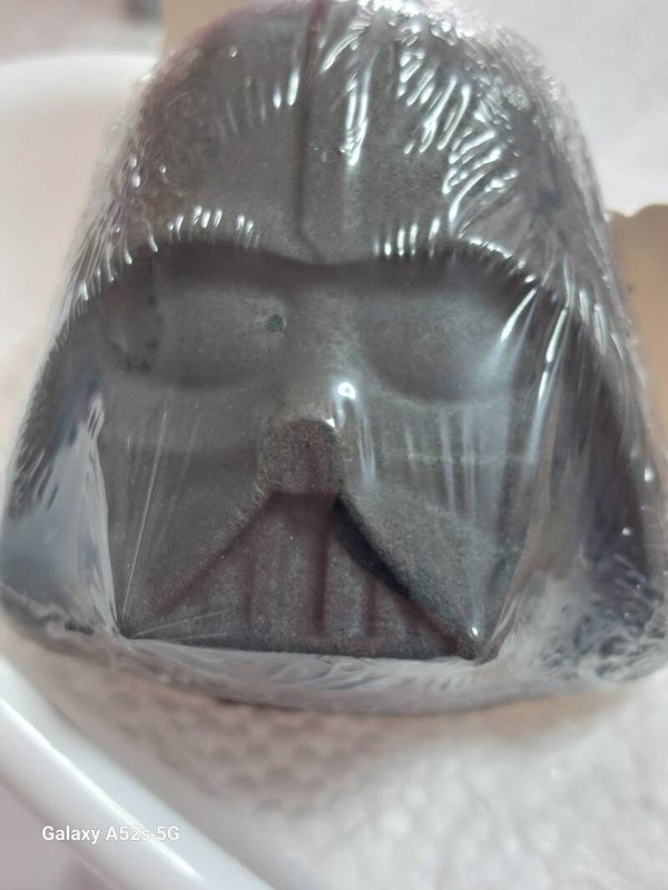 Black bath bomb