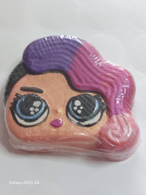 Girl bath bomb