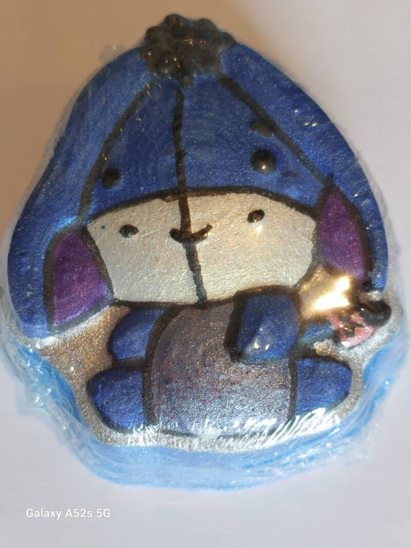 Blue donkey bath bomb