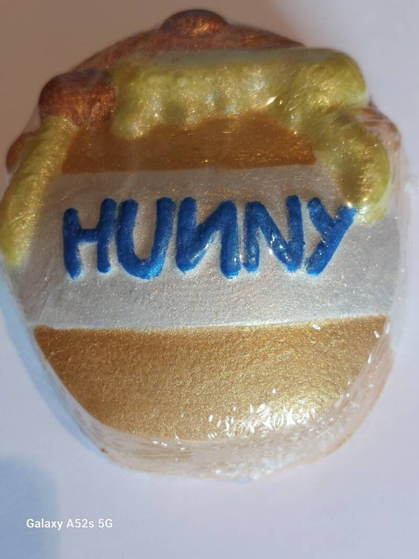 Funny pot bath bomb