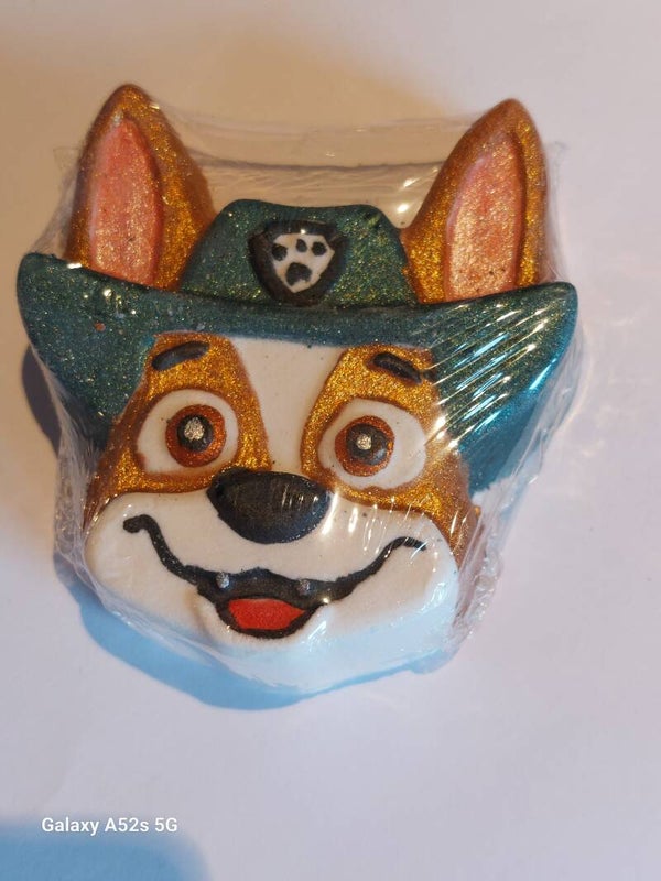 Green hat pup