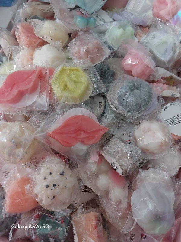 Bag of random sample wax melts