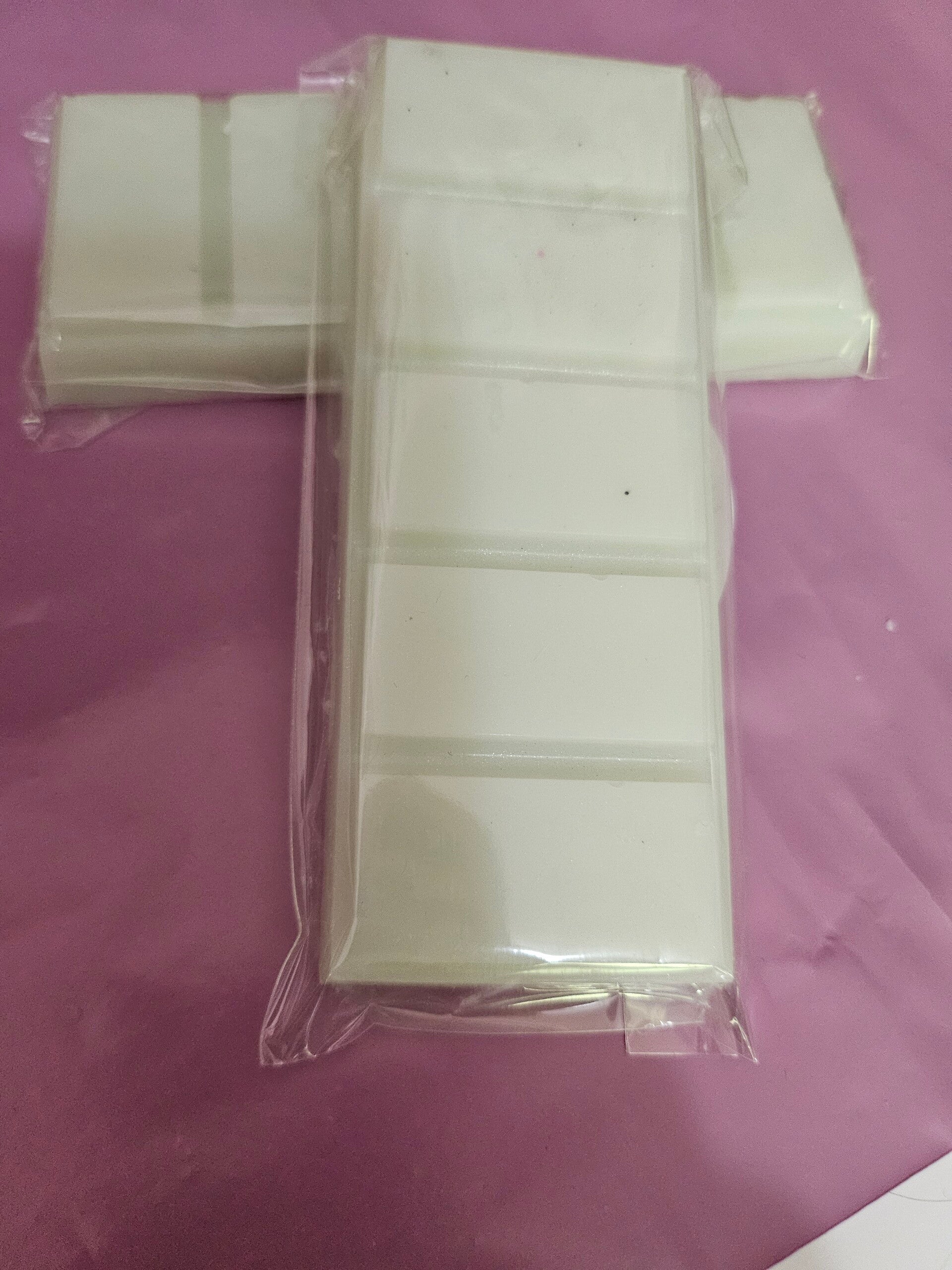 Wax melt bars cotton fluff