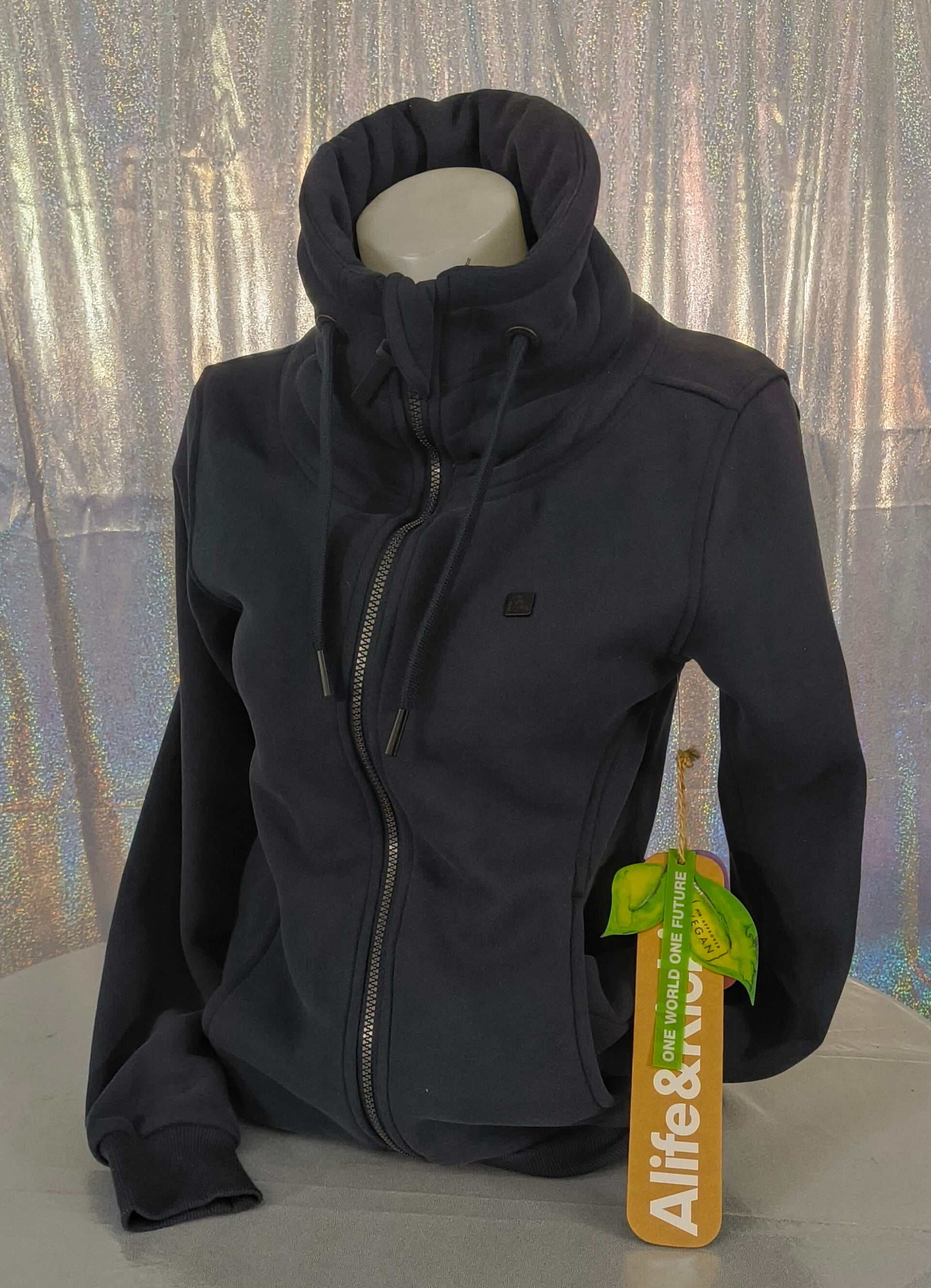 A life and kicking vest blauw (6)