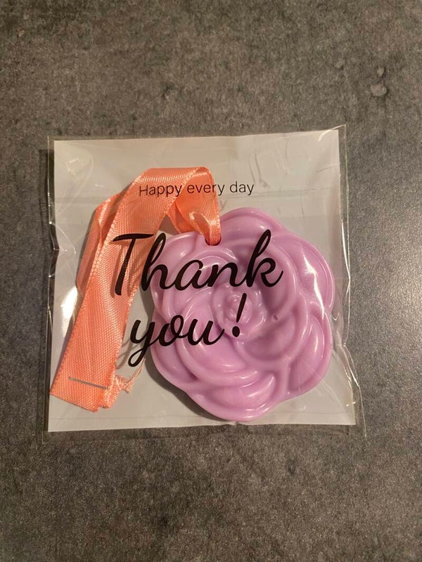 Suspension armoire forme de rose 25g