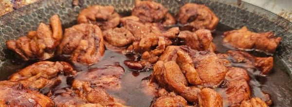 Witte rijst met geroosterde kip