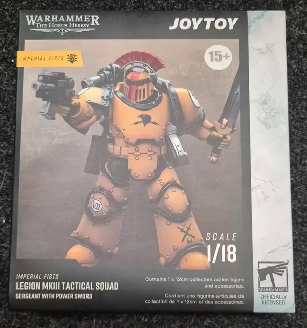 Imperial Fists - Legion MKIII Tatical Squad - Sergeant With Power Sword