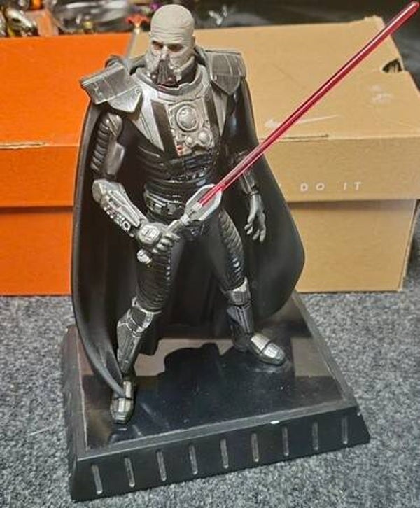 Star Wars The Old Republic Exclusive Gentle Giant Darth Malgus 9" Statue