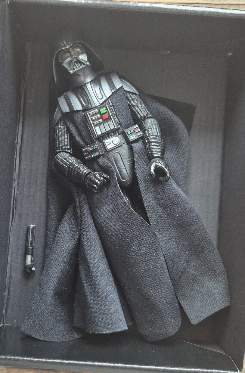 Star Wars The Black Series - 6-Inch Action Figure Darth Vader (Loose)