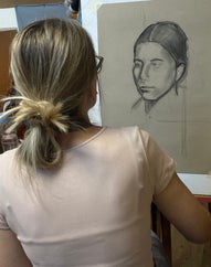 beginners raad ik aan om eerst te gaan tekenen om de vorm en de verhoudingen te gaan ontdekken