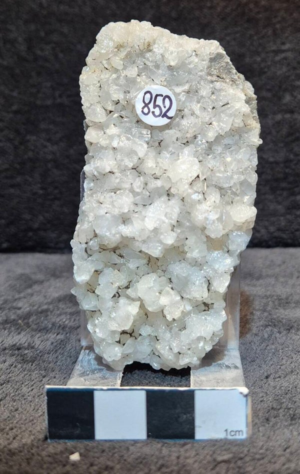 Calcite crystal    852