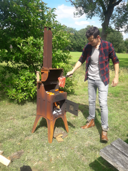 riblab op de outdoor oven bakken