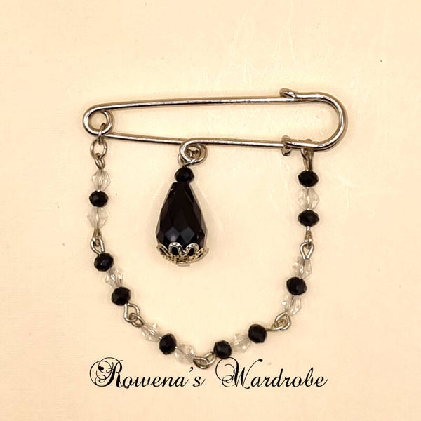 Classic Brooch