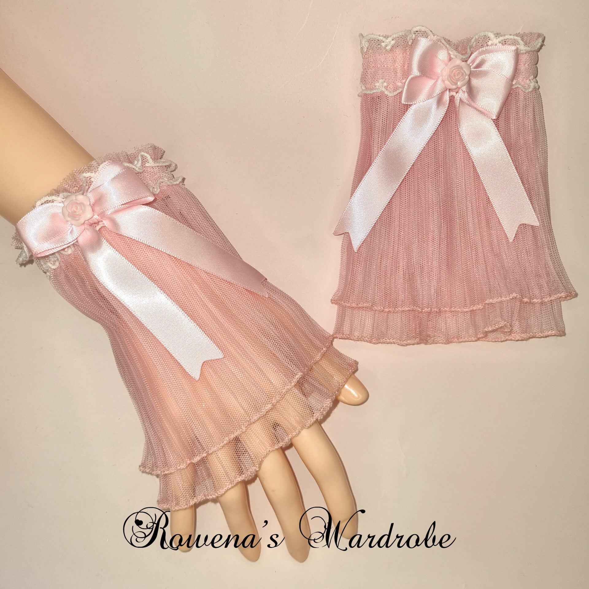 Lace Wrist Cuffs