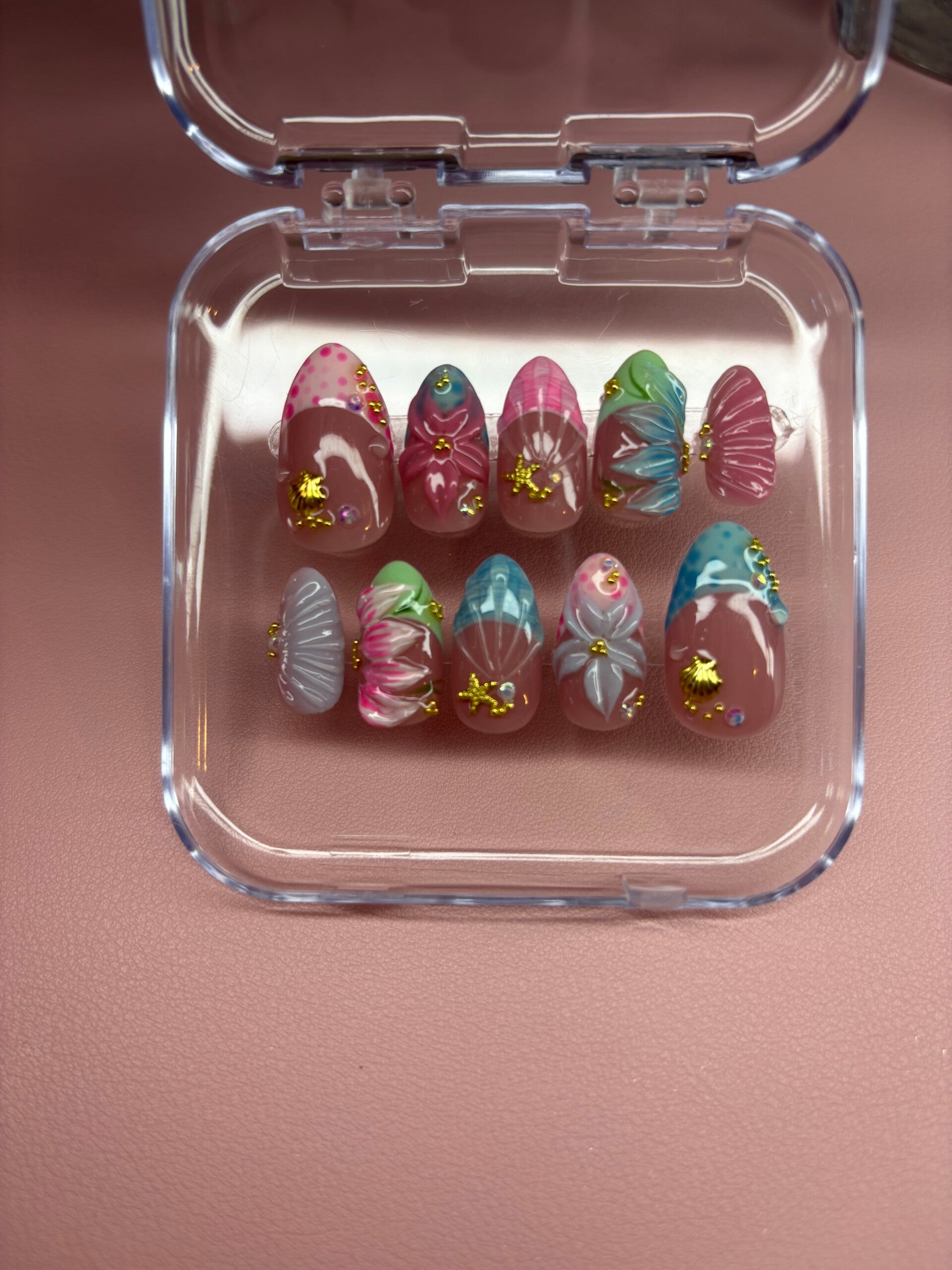 Custom press on nails