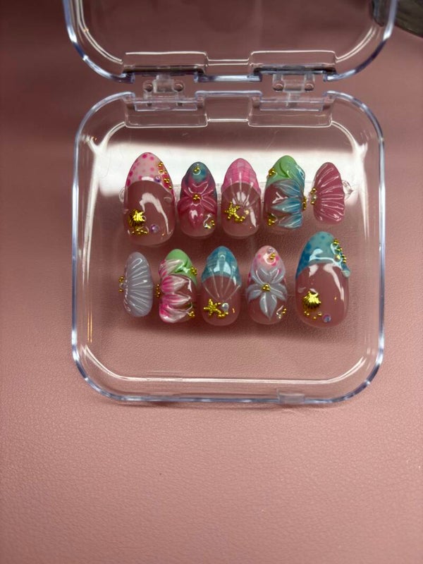 Custom press on nails