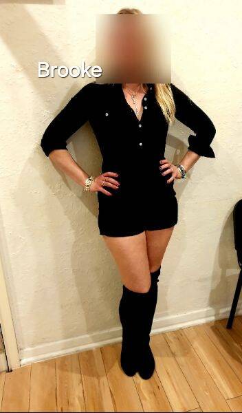 brooke-milf-aussie-standard.jpg