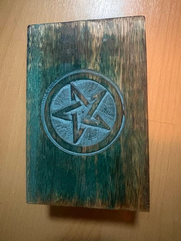 Mango houten kistje met pentagram ster