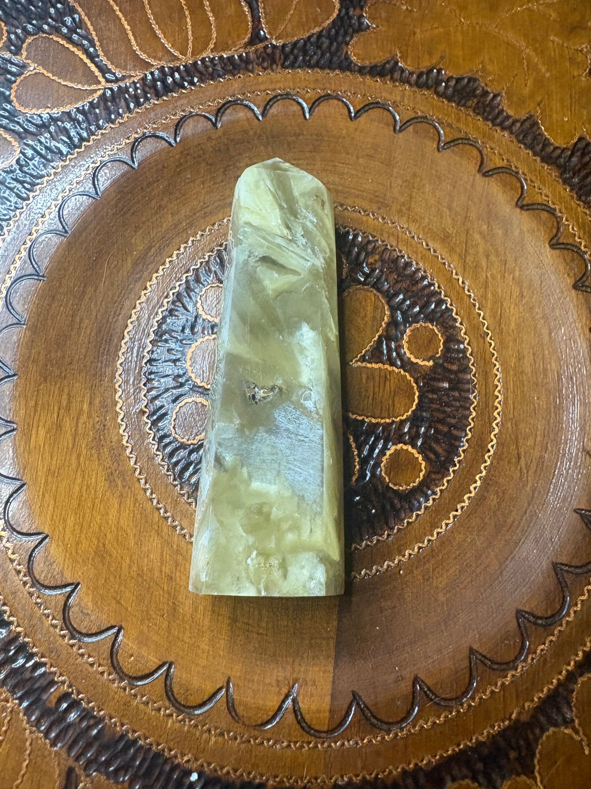 💛 Citrien Calciet Toren (ca. 9 cm | ca. 82 g) – Energie & Positiviteit