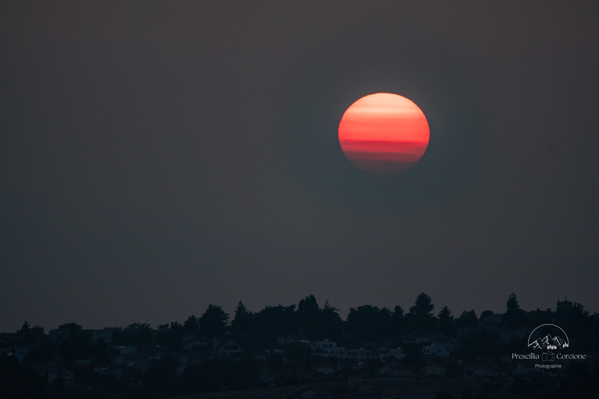 Silence incandescent