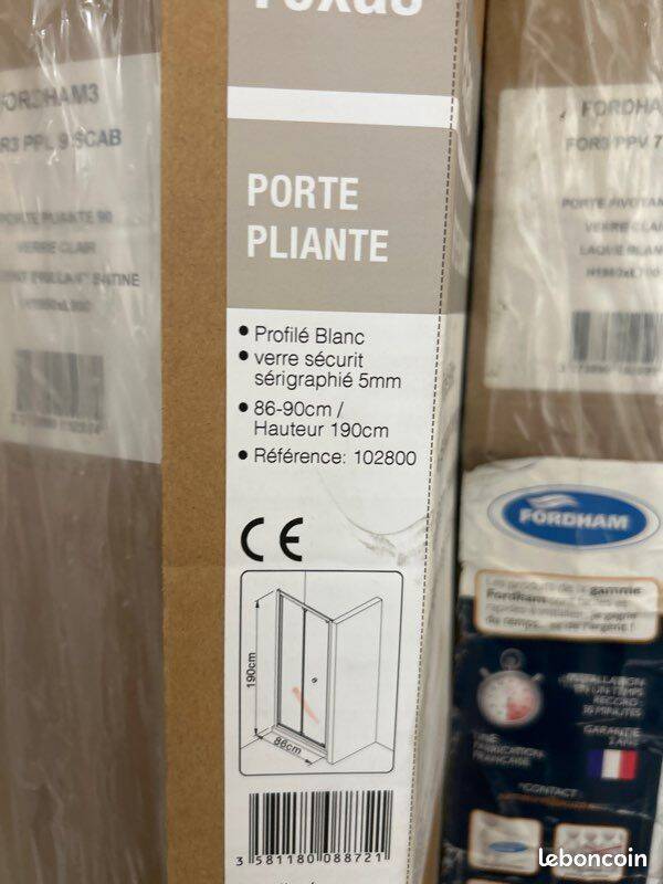 Porte de douche pliante ou pivotante marque Fordham hauteur 190