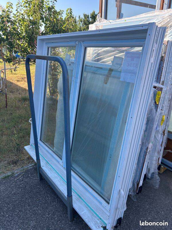 Fenêtre pvc 1420x1490 model optima