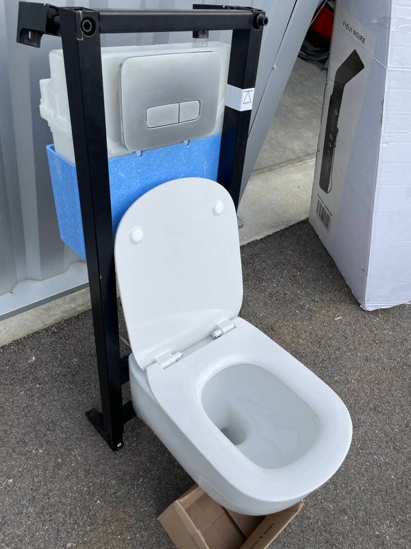 Bâti WC suspendu autoportant Ideal Standard Prosys + CUVETTE sans bride avec abattant