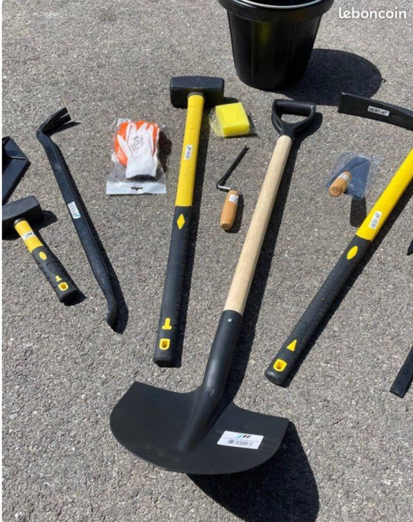 LOT OUTILS DEMOLITION