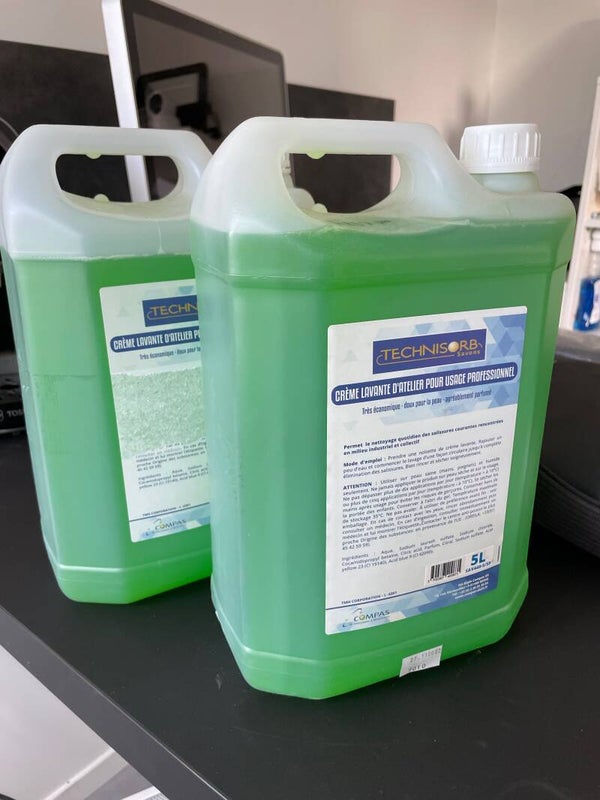 Créme lavante atelier a usage professionnel bidon de 5 Litres