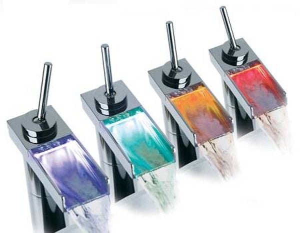 Mitigeur lumineux à effet cascade Waterjoy
