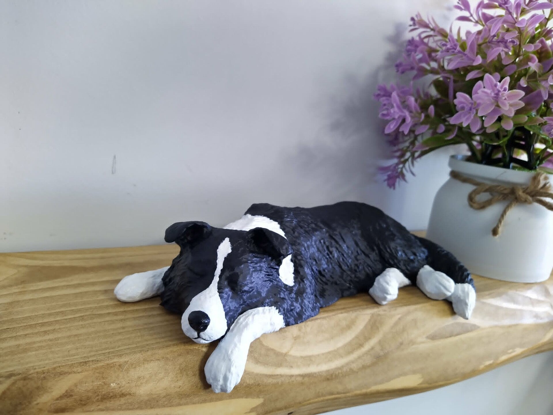 Border Collie Shelf Sleeper INDOOR Ornament , Lightweight Hand-Painted Farm Country Animal Figurine, Birthday Gift
