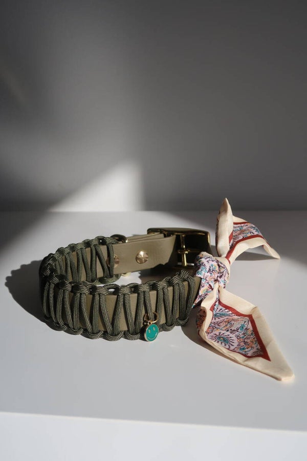 Collar Poppy